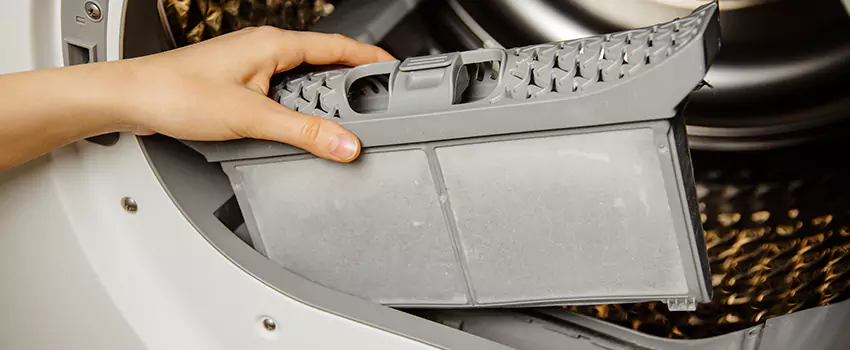 Signs Of A Clogged Dryer Lint Trap in Cookeville, Tennessee